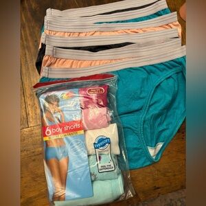 11 pair fruit of the loom panties 5 /S NWT
